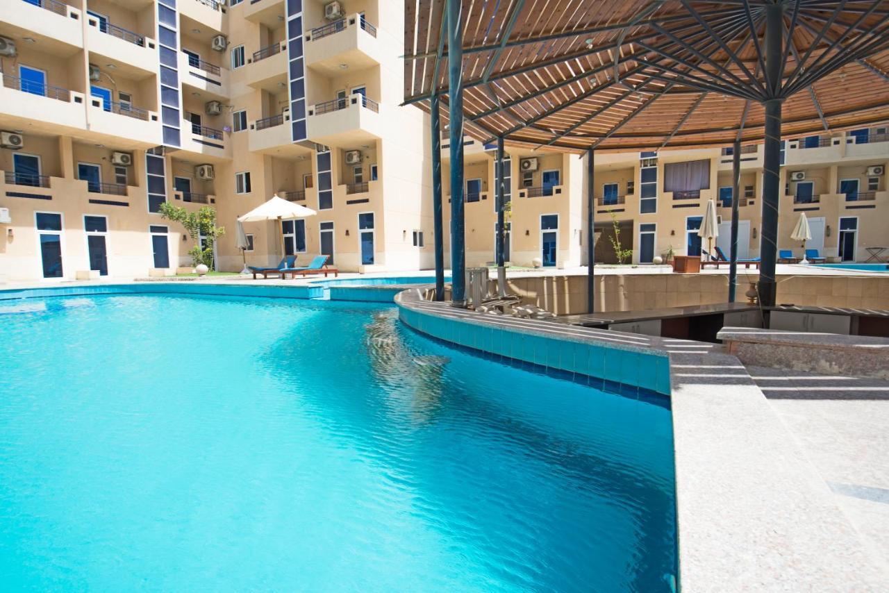 Poolside With Patio Near El Gouna Apartment Hurghada Exterior photo